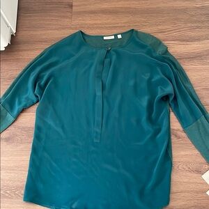 VALETTE Long Sleeves Women Size L NWT